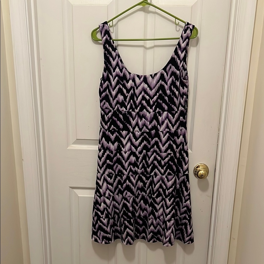 Stylish Black and Purple Patterned Dress 10